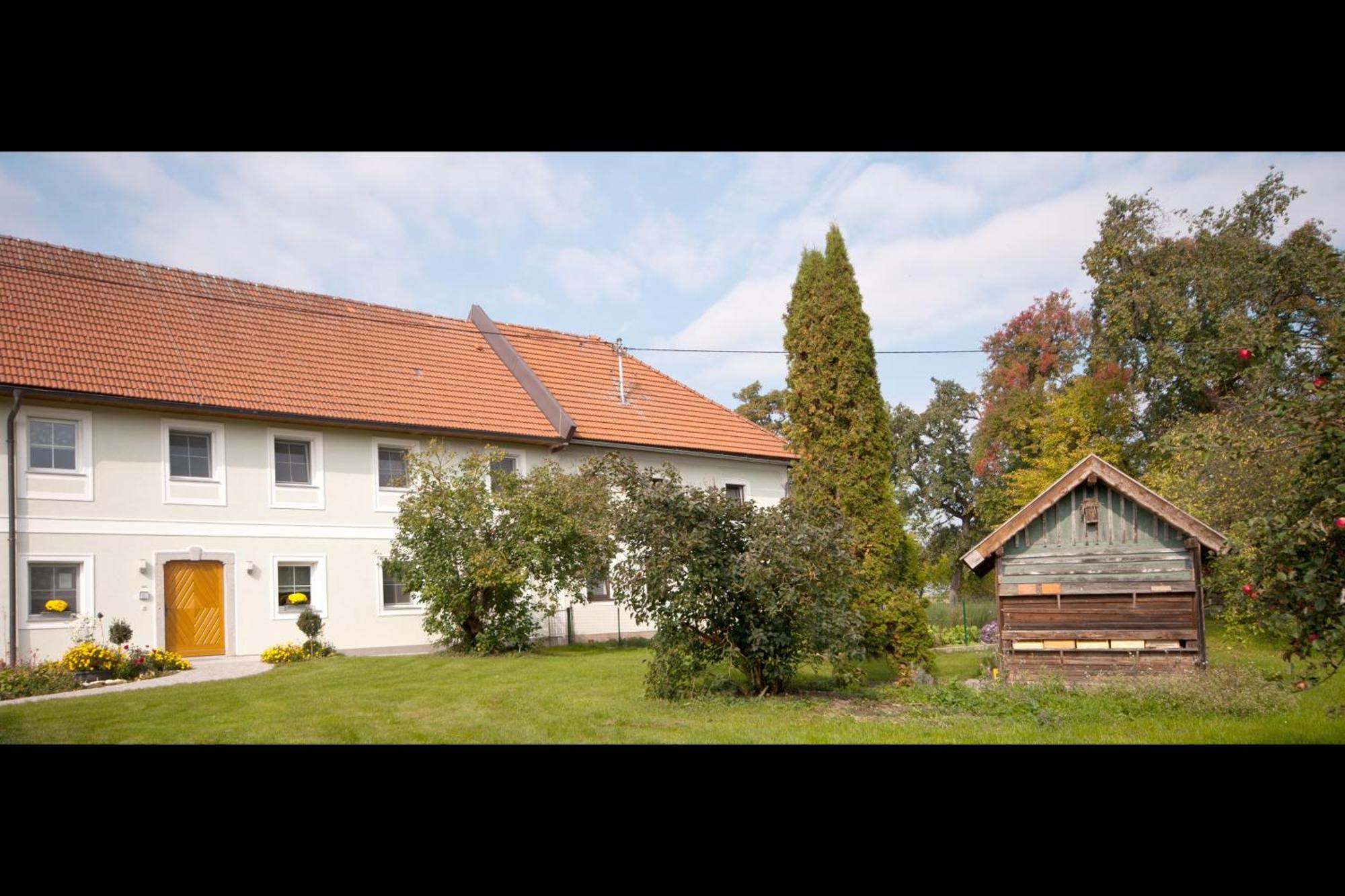 Landhaus Essl Dietach ภายนอก รูปภาพ
