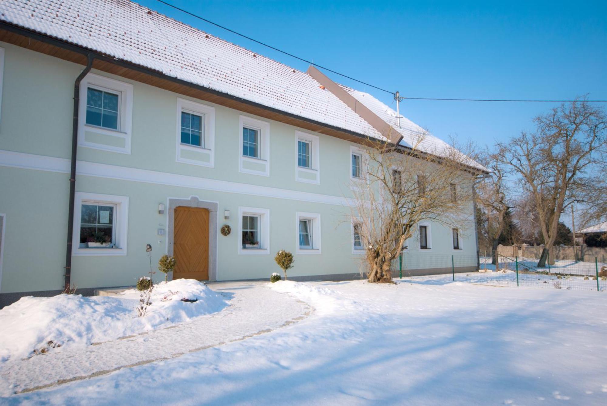 Landhaus Essl Dietach ภายนอก รูปภาพ